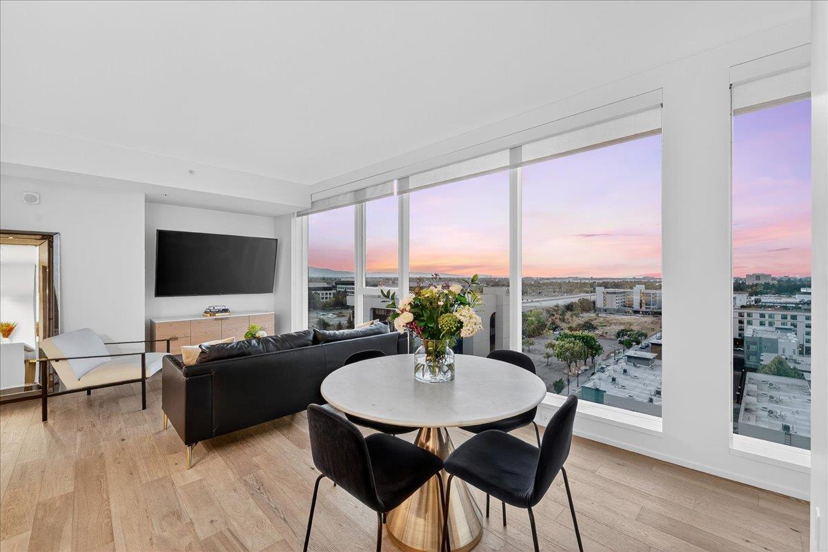 188 W Saint James ST 11101