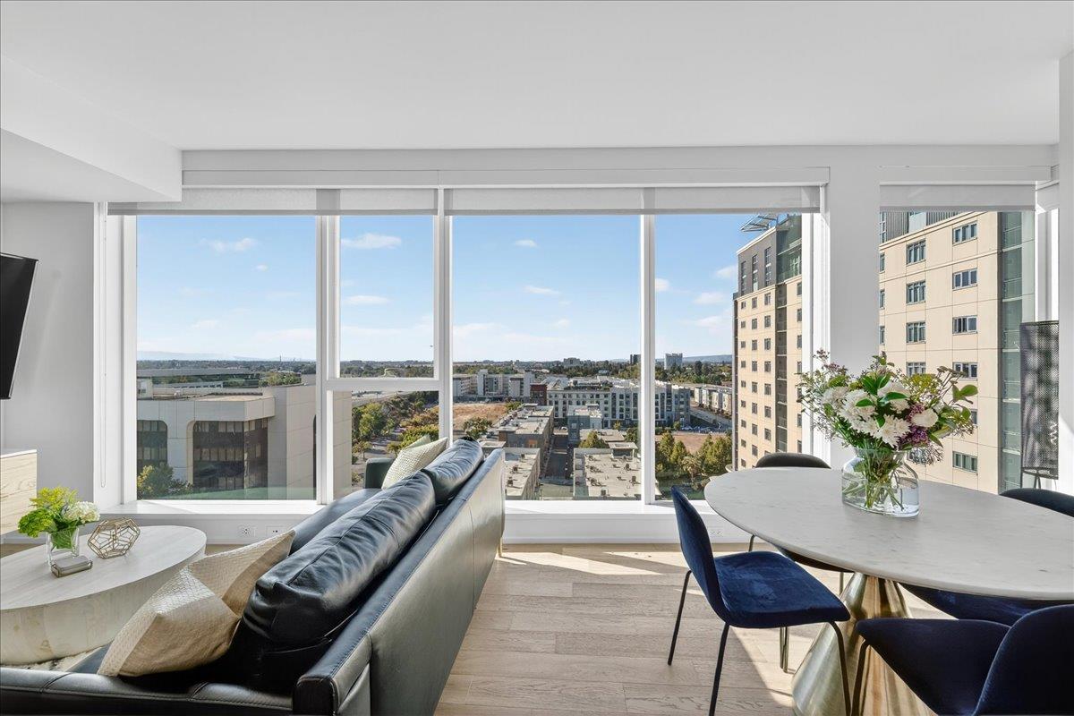 188 W Saint James ST 11101