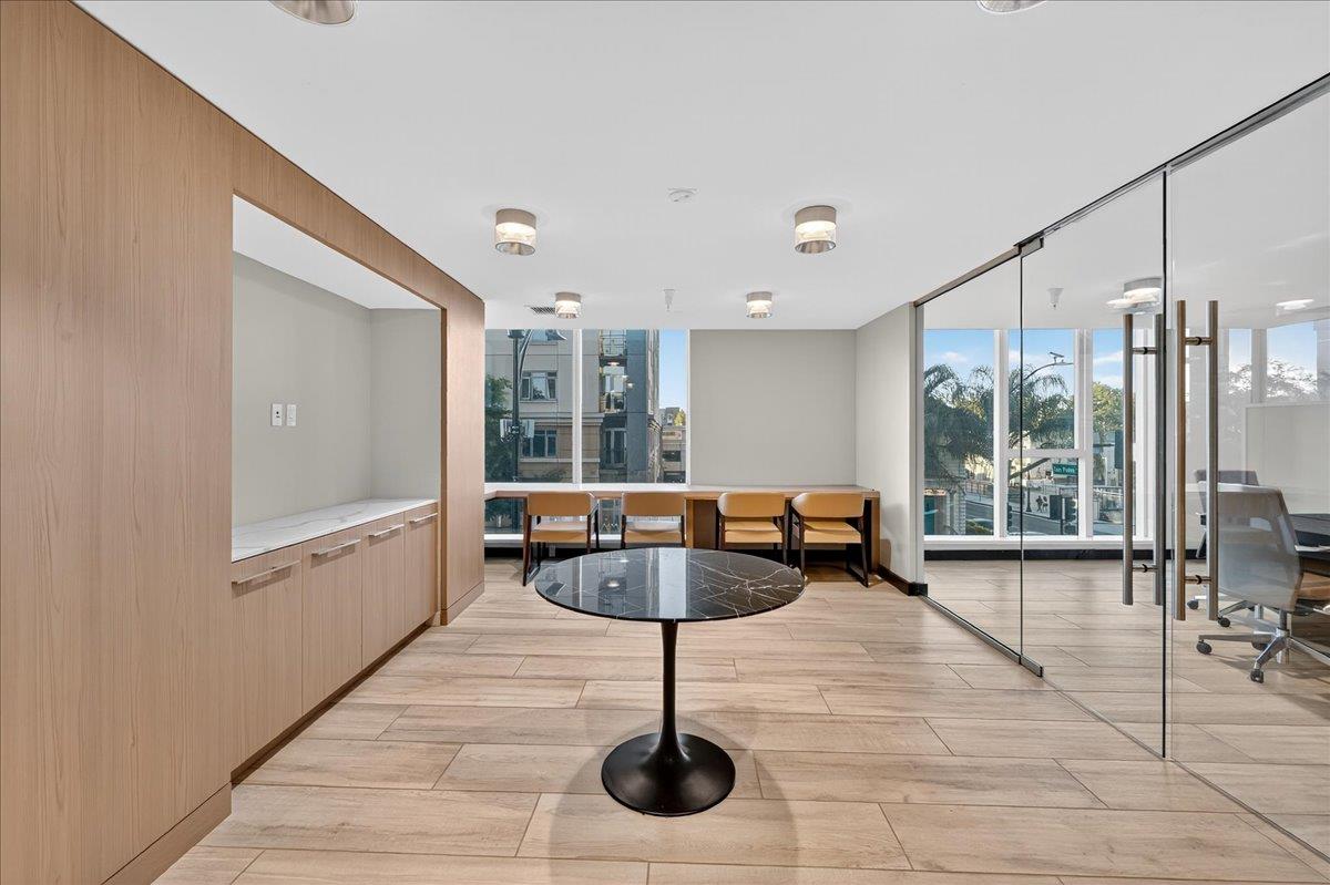 188 W Saint James ST 11101