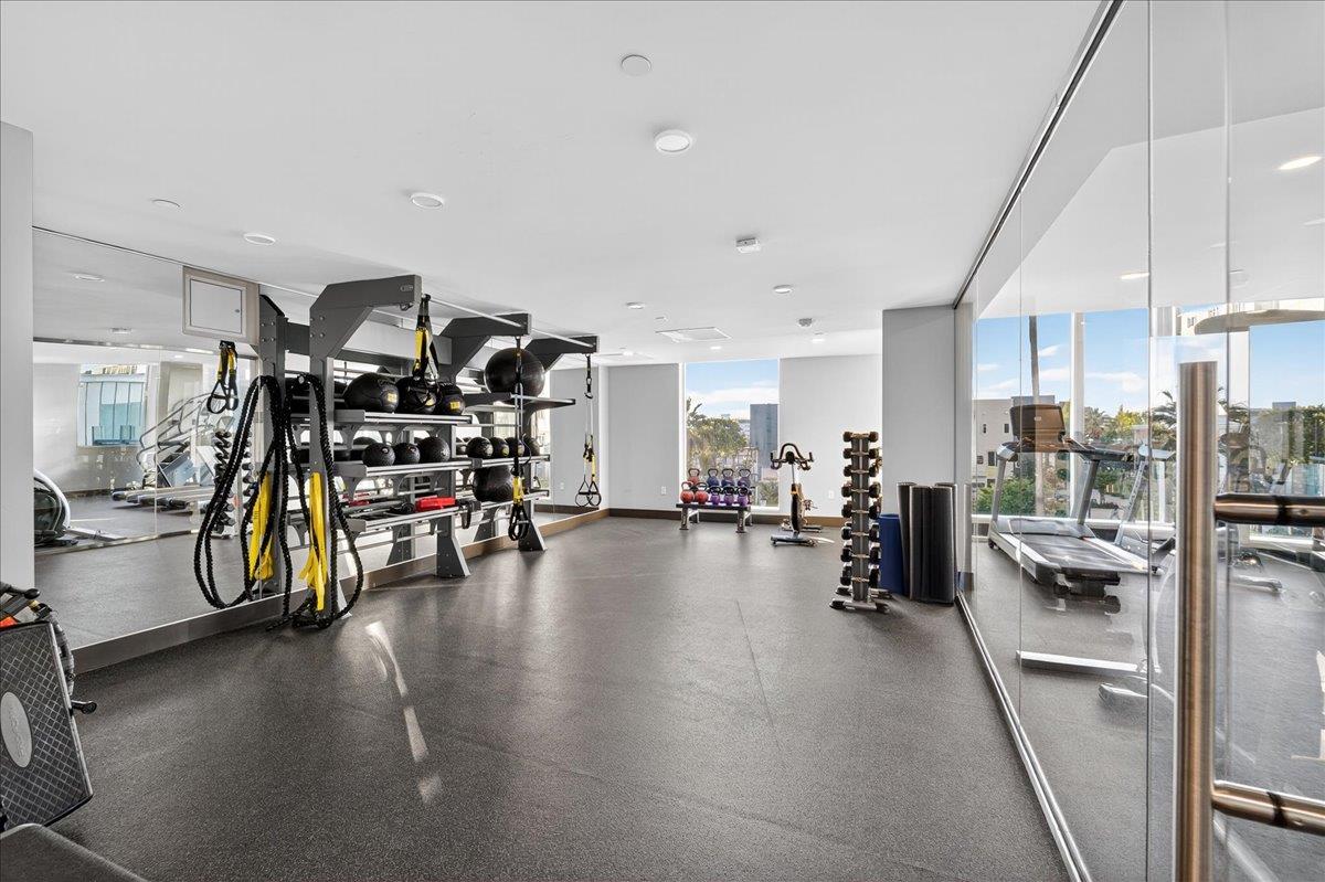 188 W Saint James ST 11101