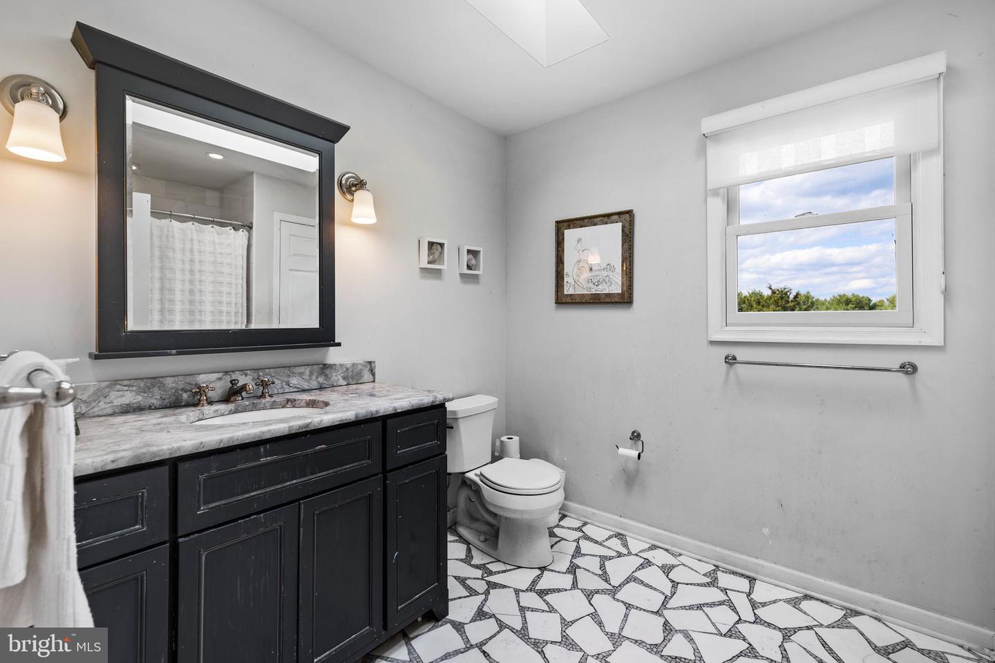 5 Quail Hill Ct