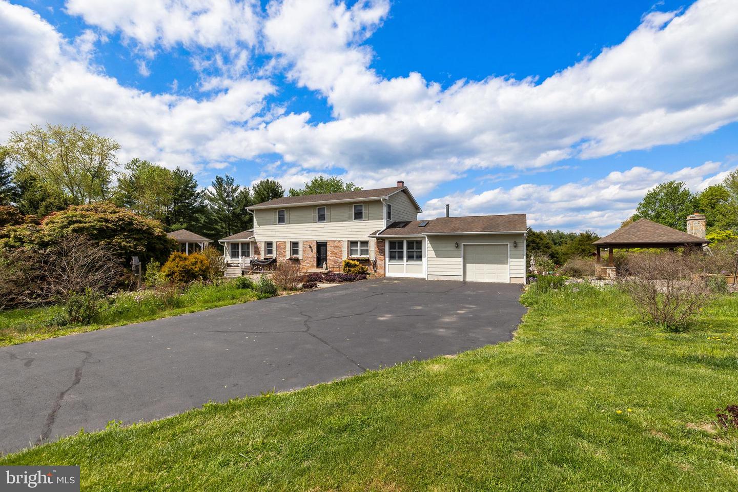 5 Quail Hill Ct