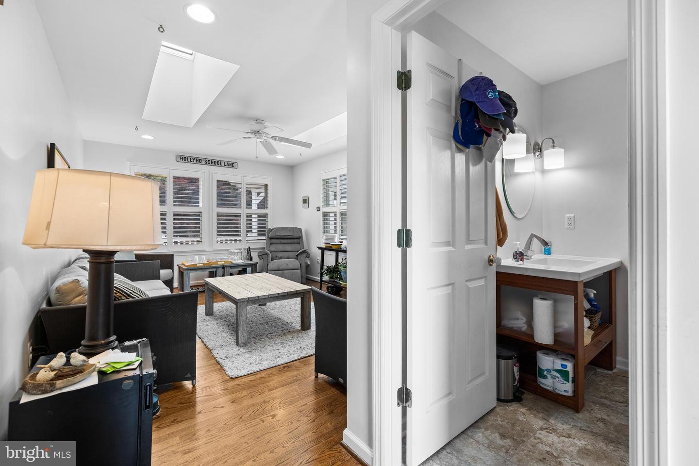 5 Quail Hill Ct
