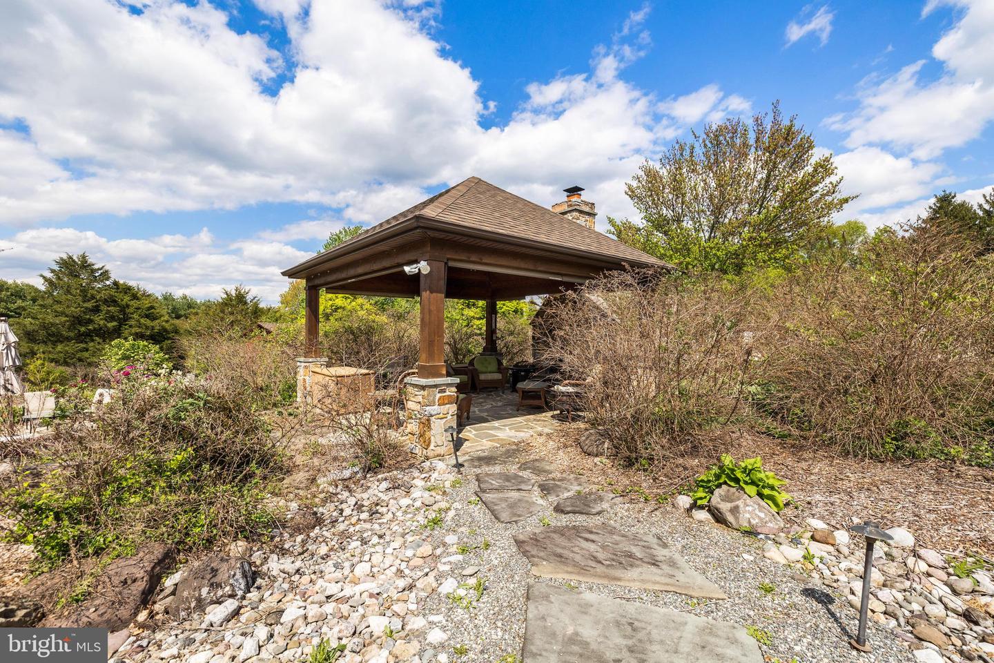 5 Quail Hill Ct