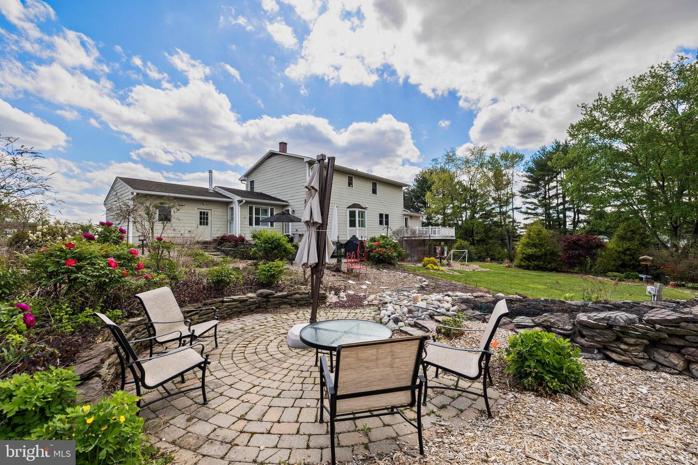 5 Quail Hill Ct