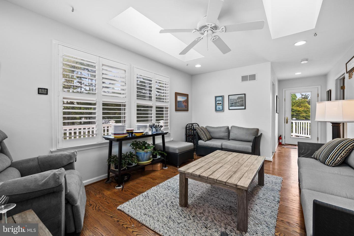 5 Quail Hill Ct