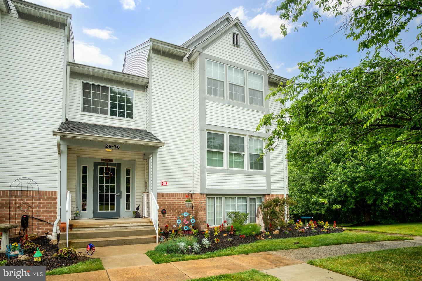 26 Surrey Lane #115