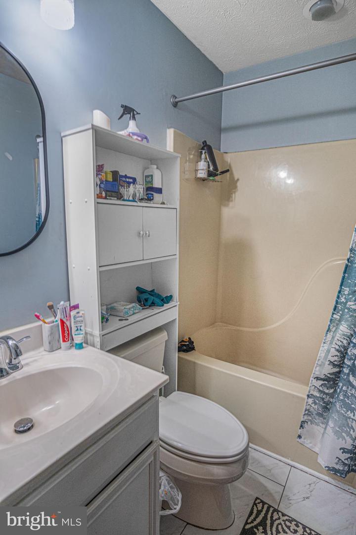 26 Surrey Lane #115