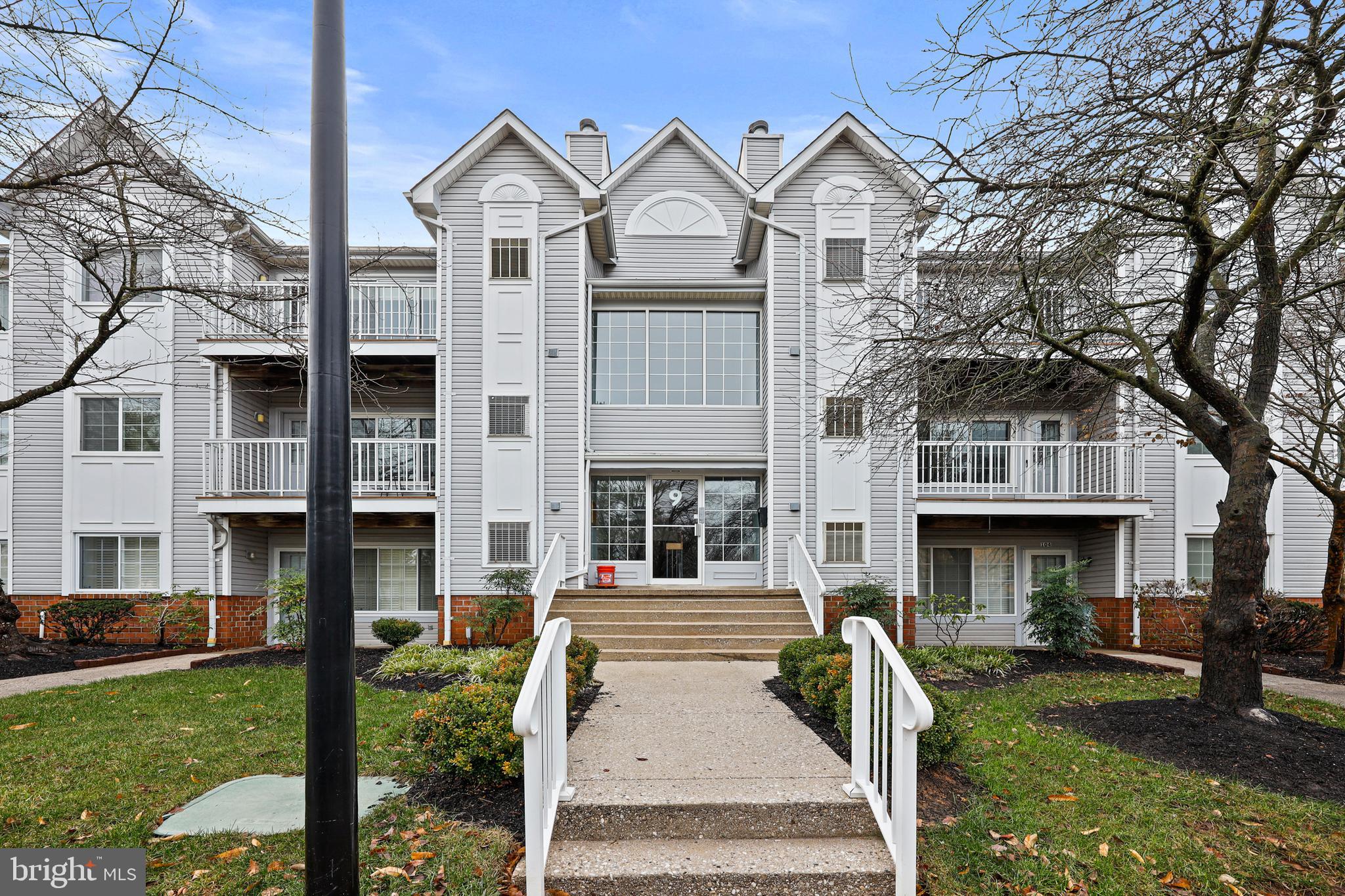 9 Kilcolman Ct #104