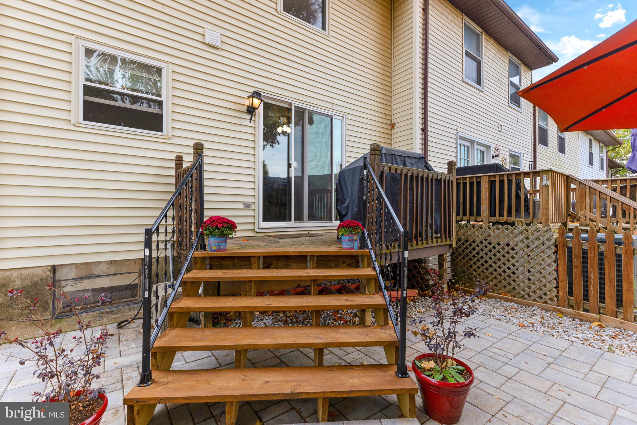 768 Windsor Dr