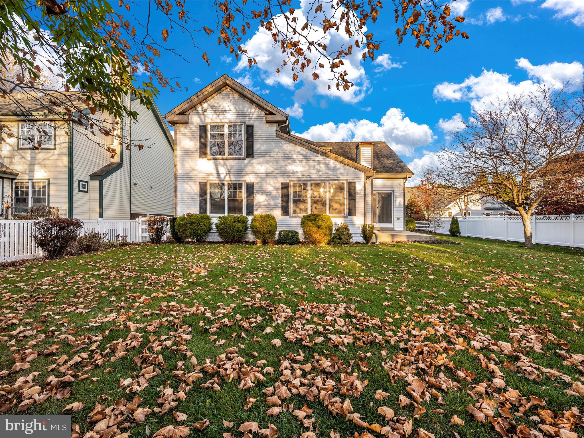 5722 Pear Blossom Pl