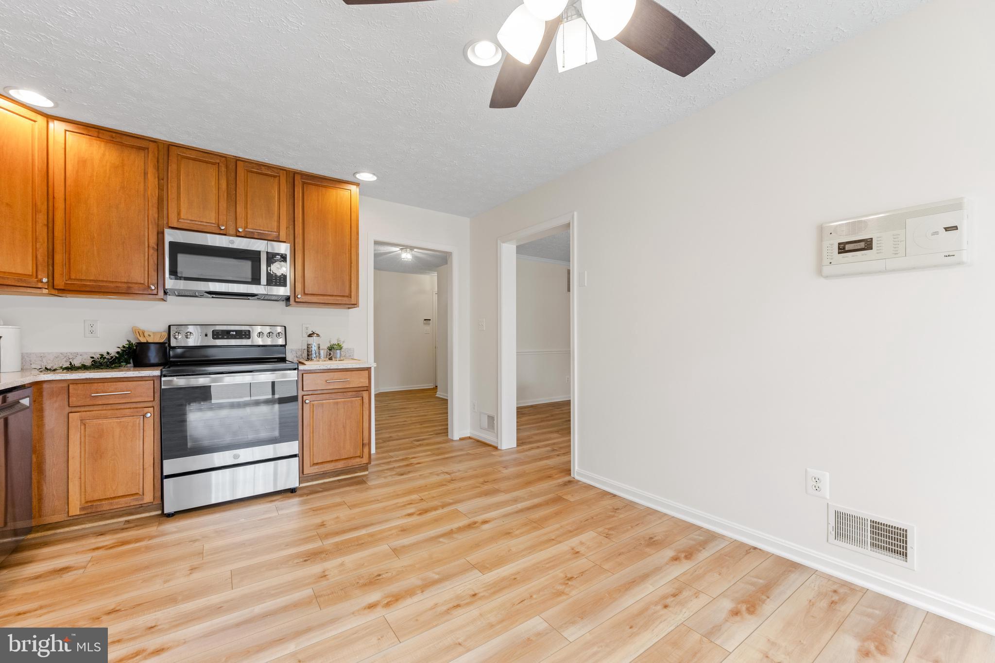 225 Rachel Cir