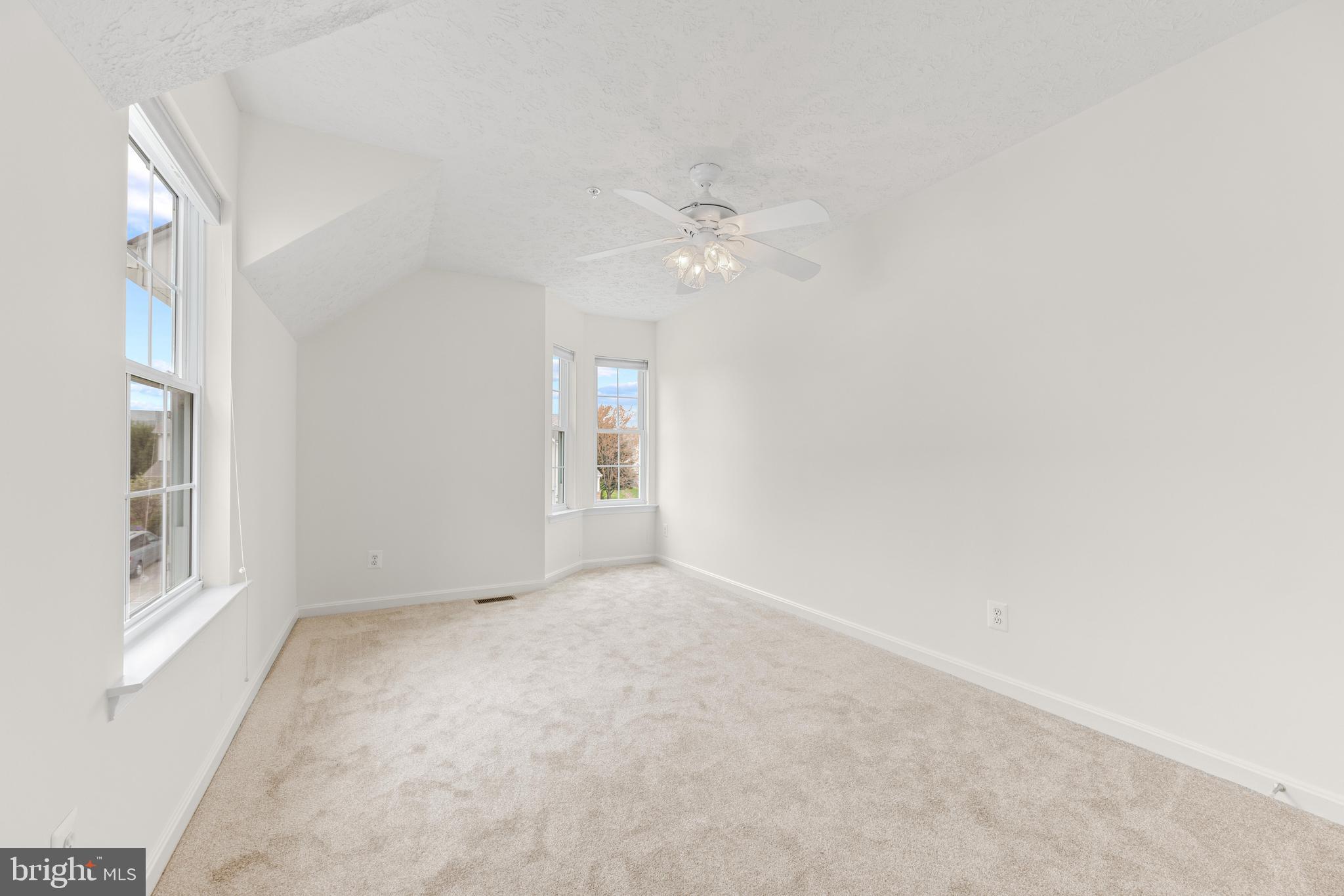 225 Rachel Cir