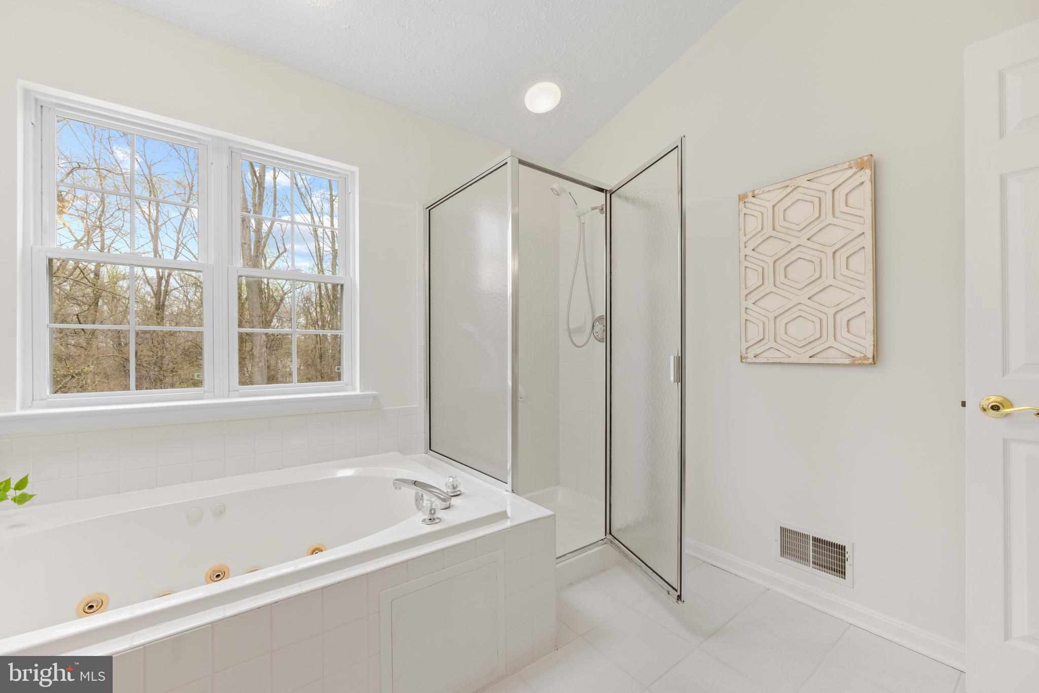 225 Rachel Cir