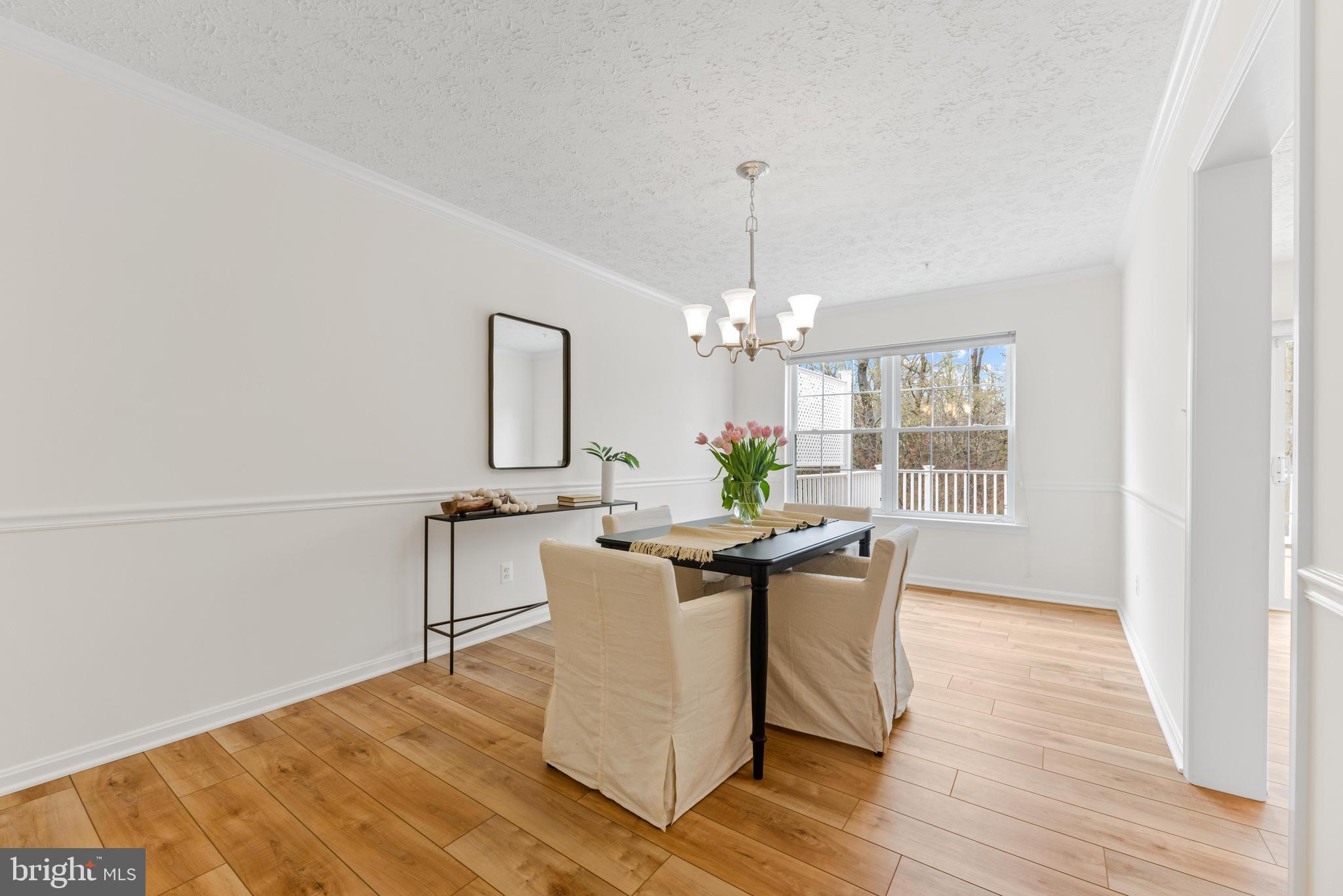225 Rachel Cir