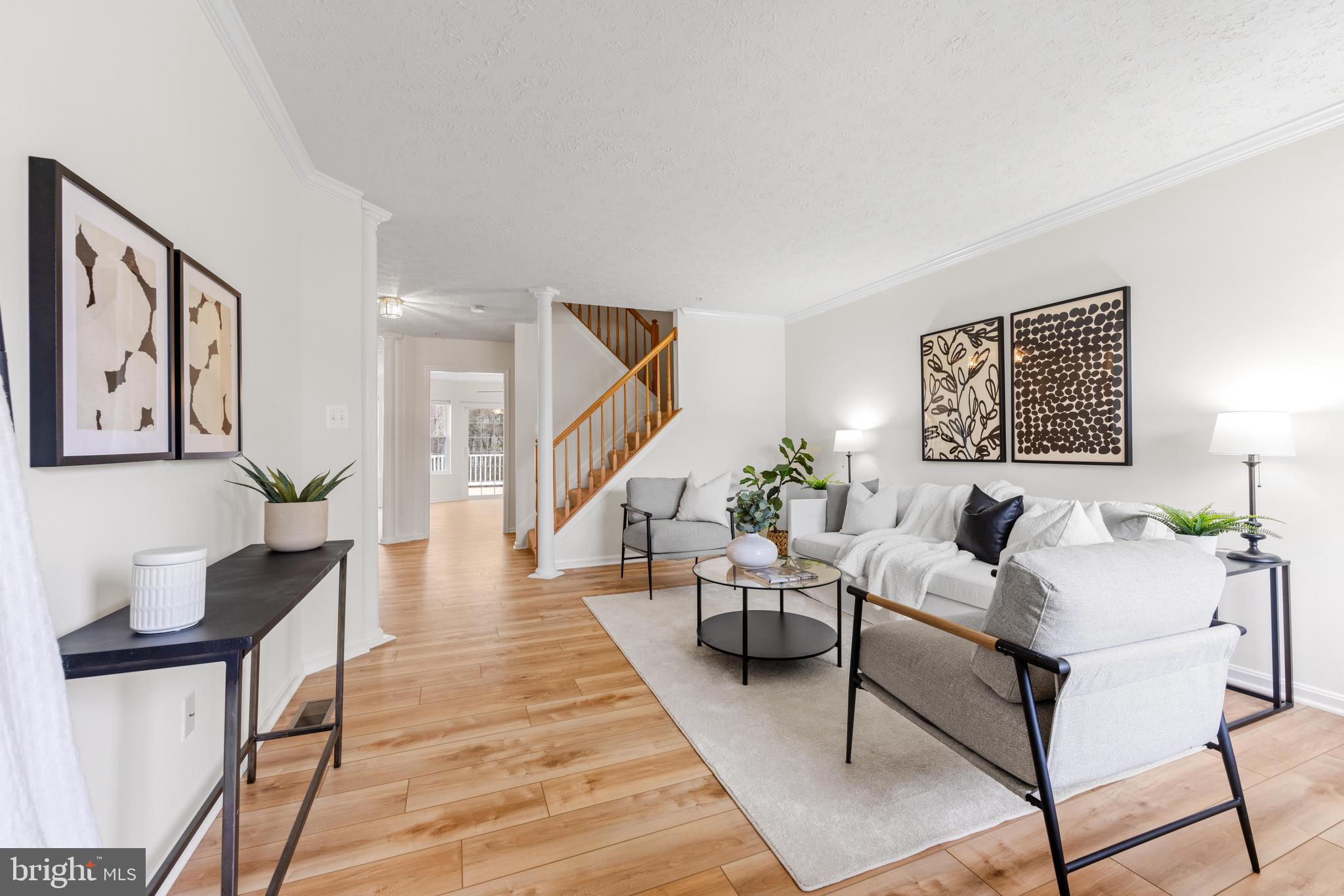 225 Rachel Cir