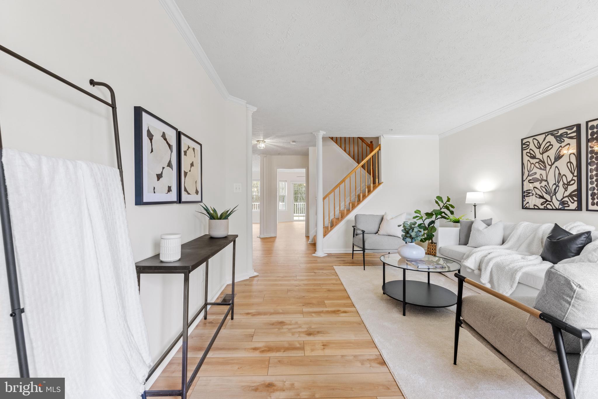 225 Rachel Cir