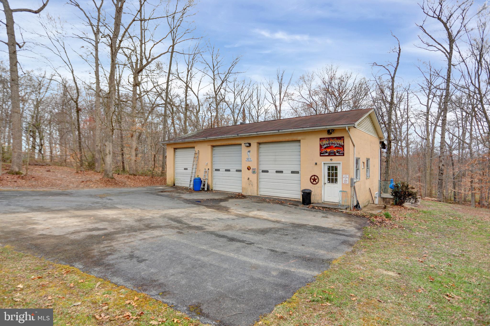 1738 Castleton Rd