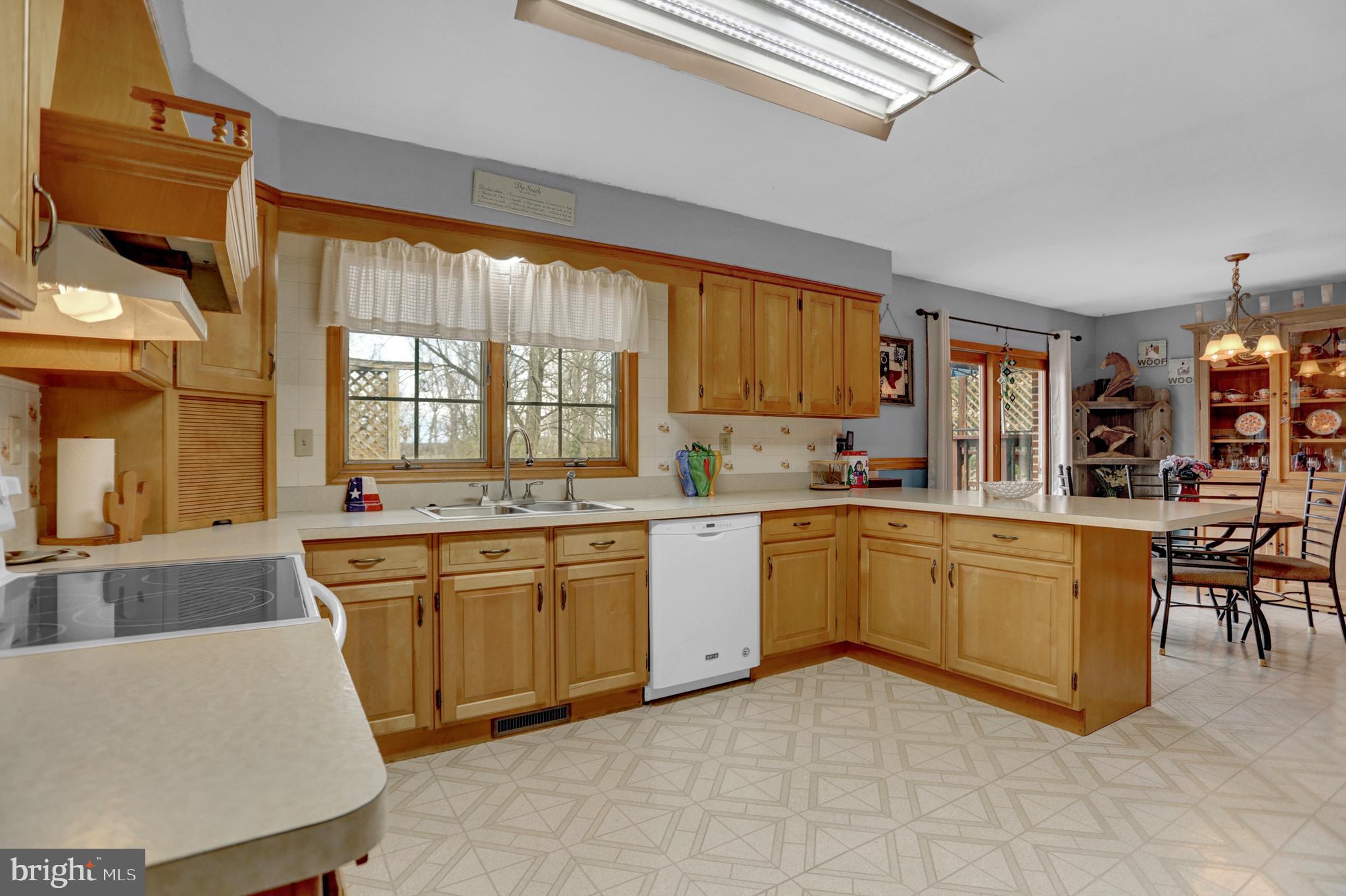 1738 Castleton Rd
