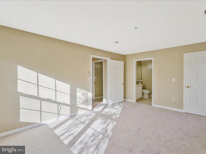 6522 LAKE PARK DRIVE 105