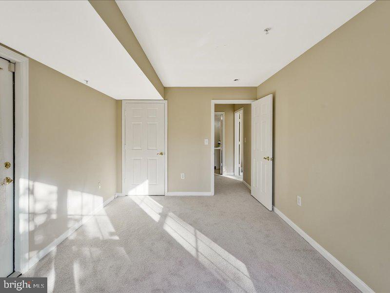 6522 LAKE PARK DRIVE 105