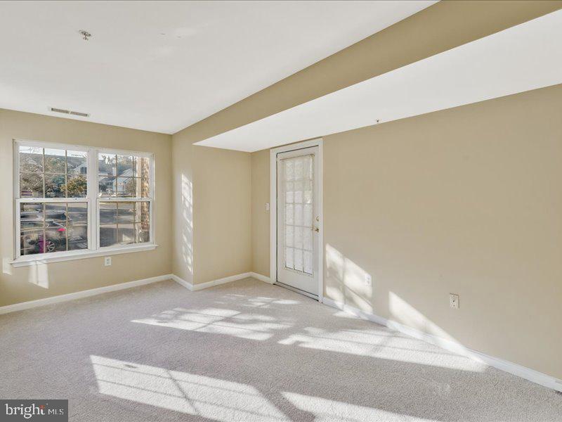 6522 LAKE PARK DRIVE 105