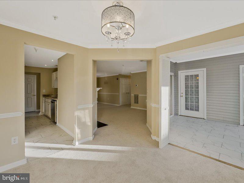 6522 LAKE PARK DRIVE 105