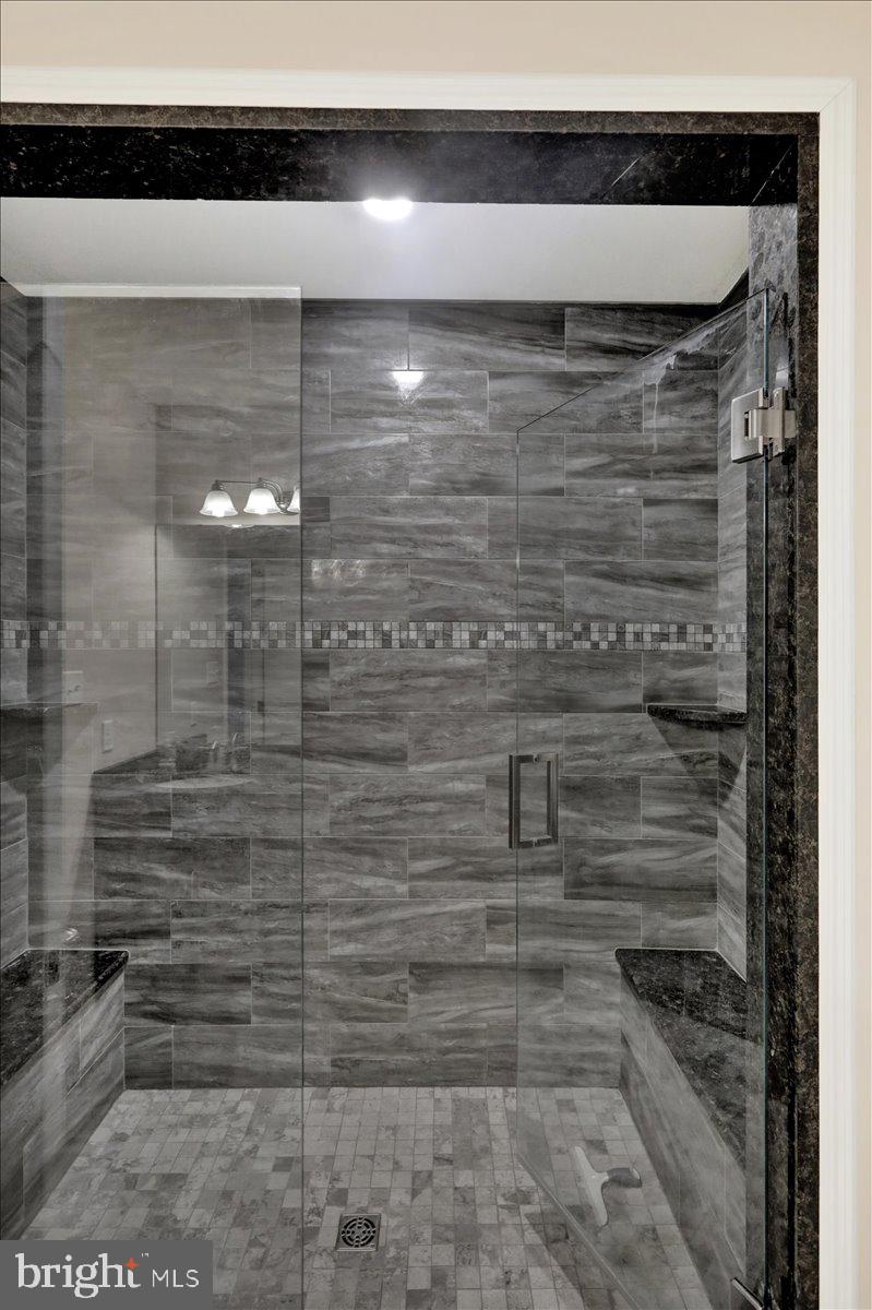 316 Emerald Ln