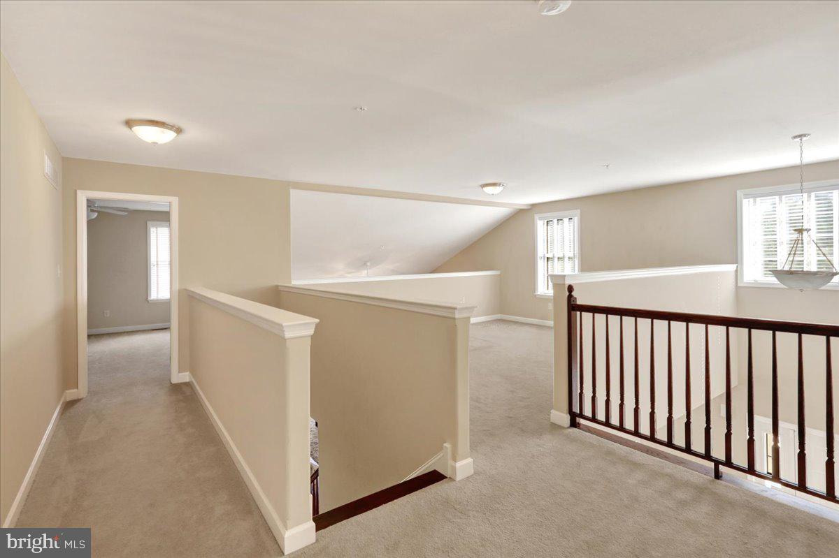 316 Emerald Ln