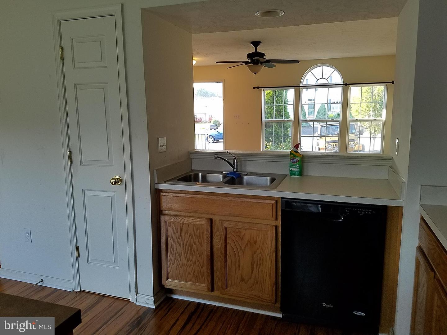 18 Buttonwood Ln #18