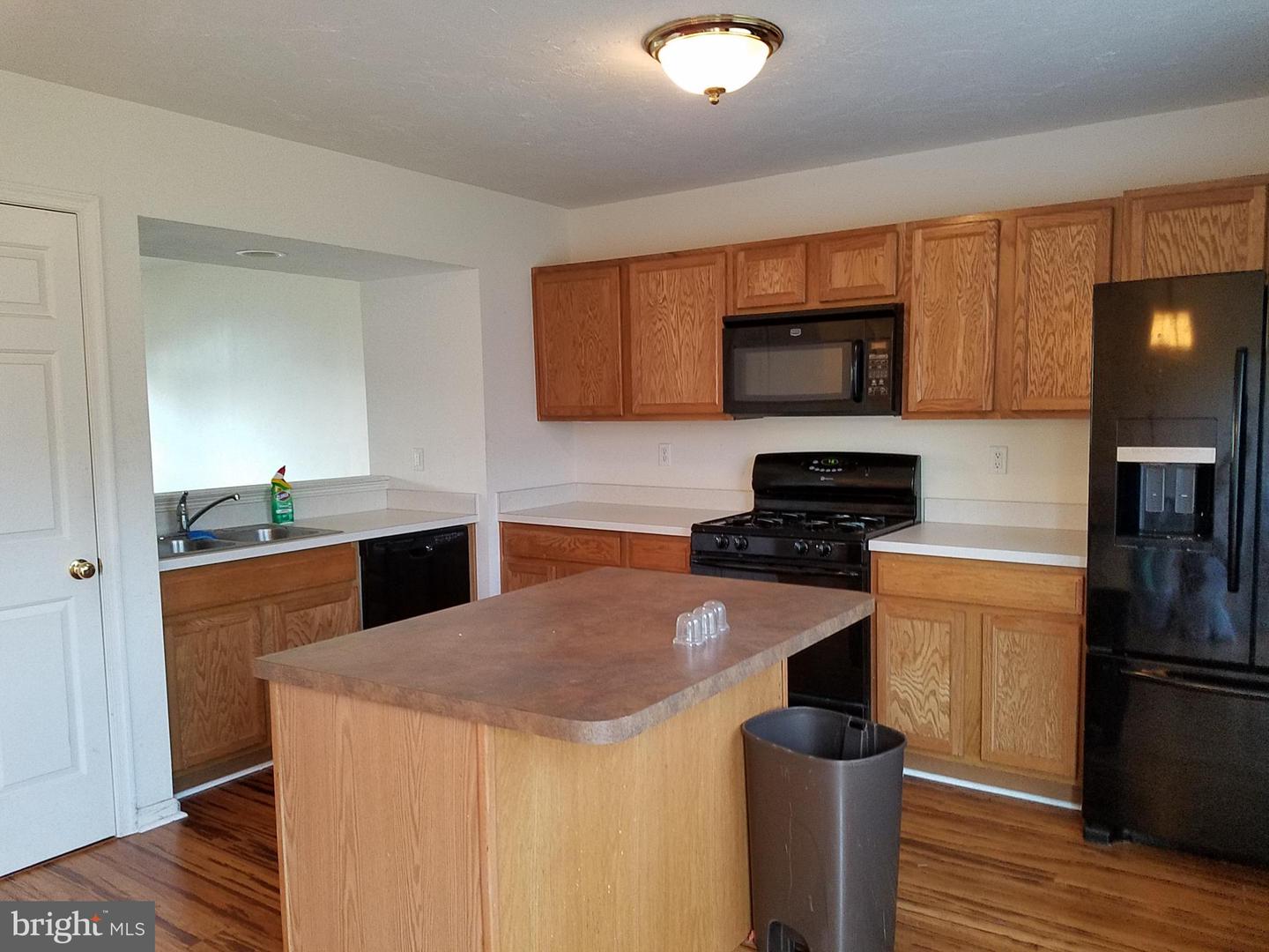 18 Buttonwood Ln #18