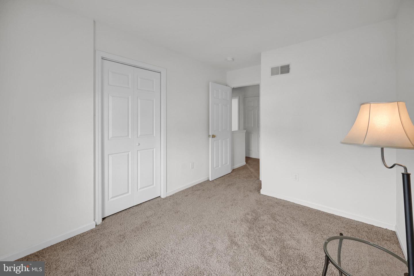 29 Riverview Dr