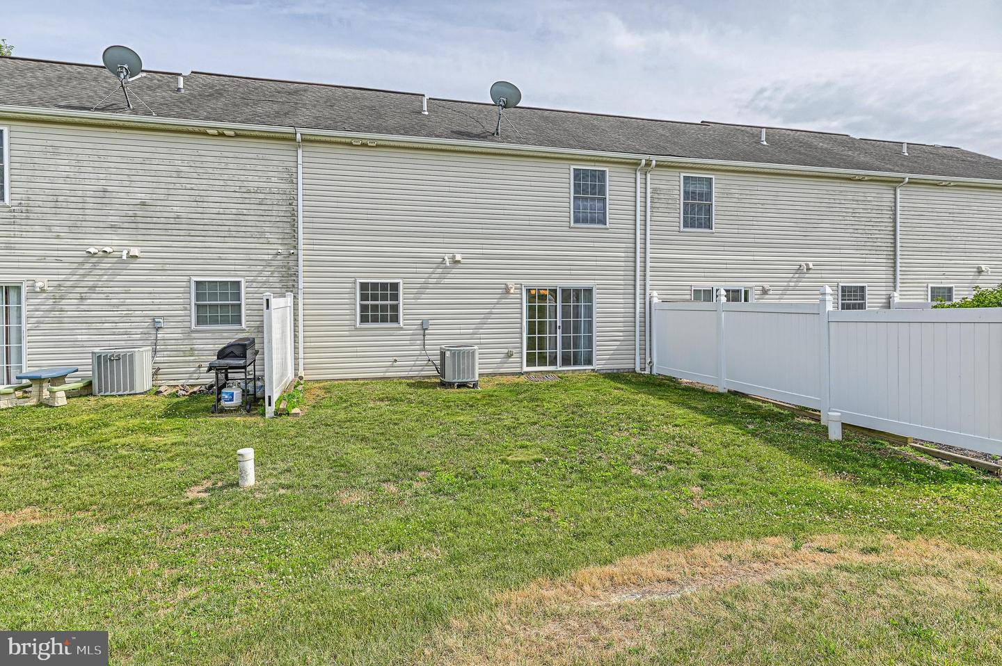 29 Riverview Dr