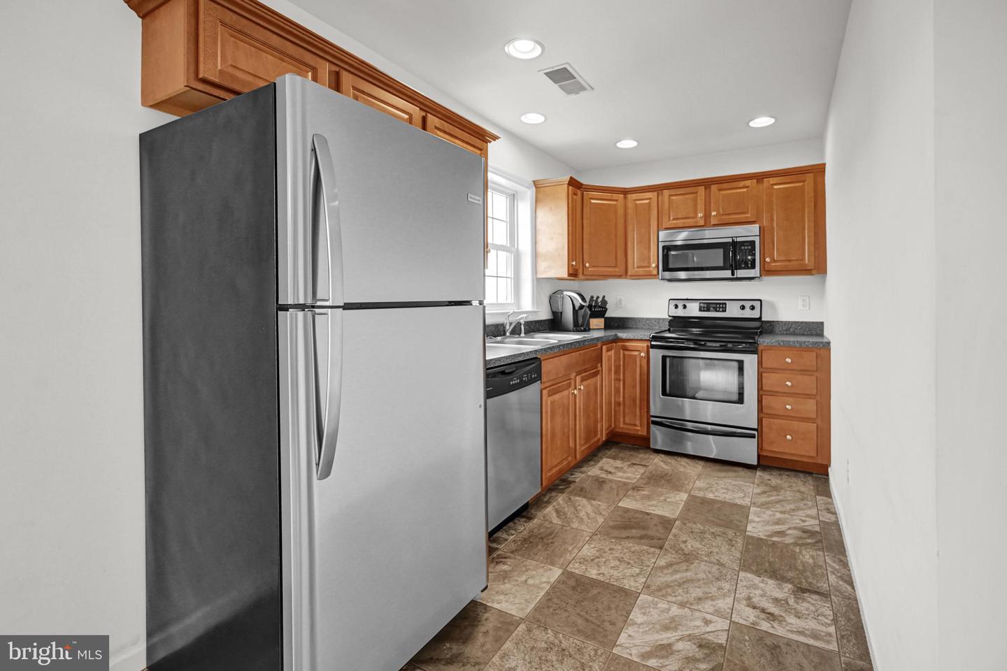 29 Riverview Dr