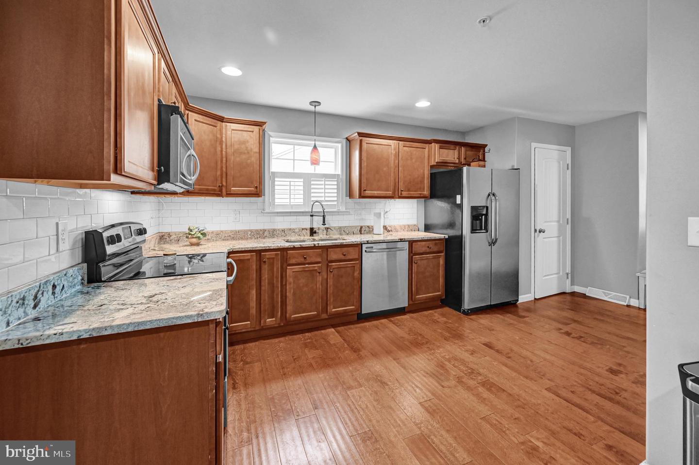 1350 Matthew Dr