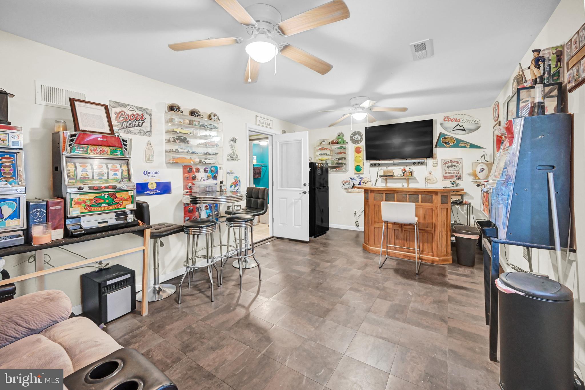 560 Fisher Dr