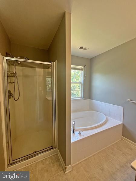 3827 Armory Ln #3827