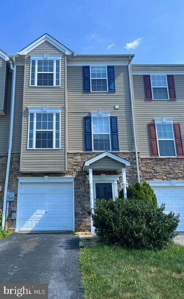 3827 Armory Ln #3827