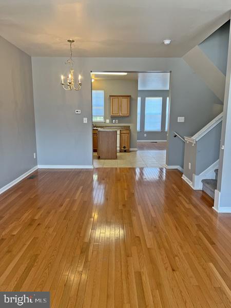 3827 Armory Ln #3827