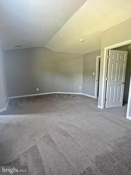 3827 Armory Ln #3827