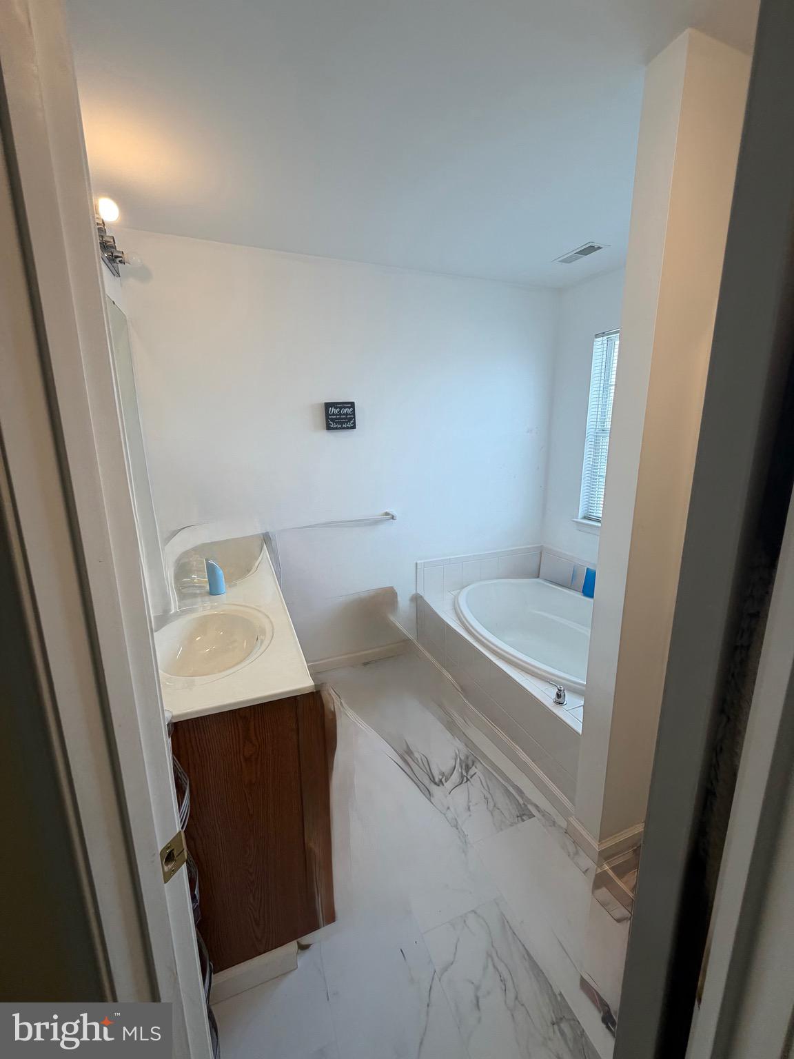 3892 CANNON COURT 3892