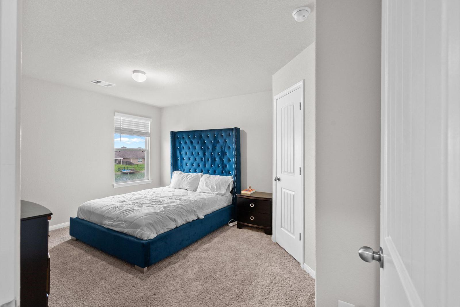 24926 Bastiani Canvas Lane
