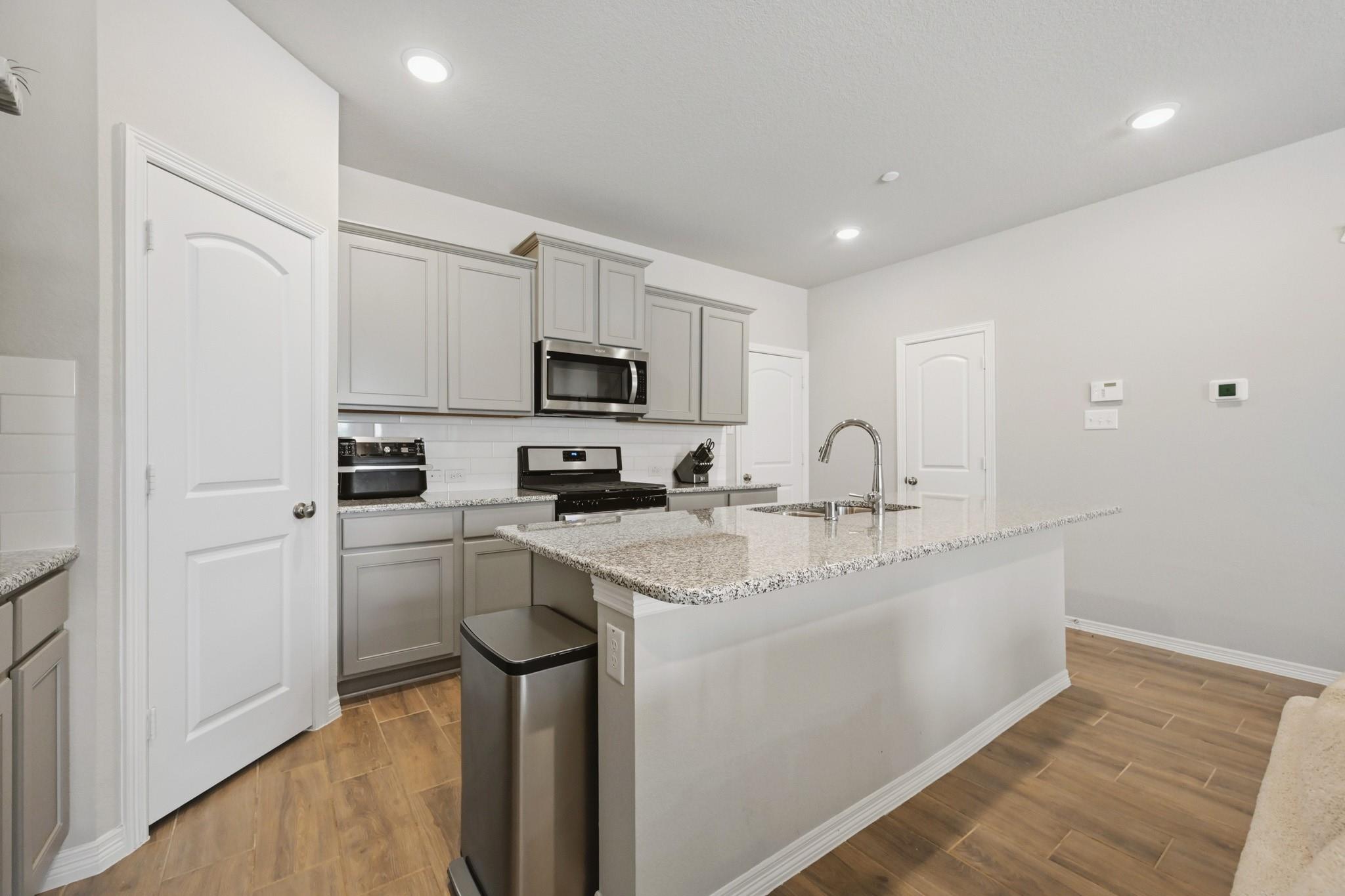 8050 Scanlan Trace