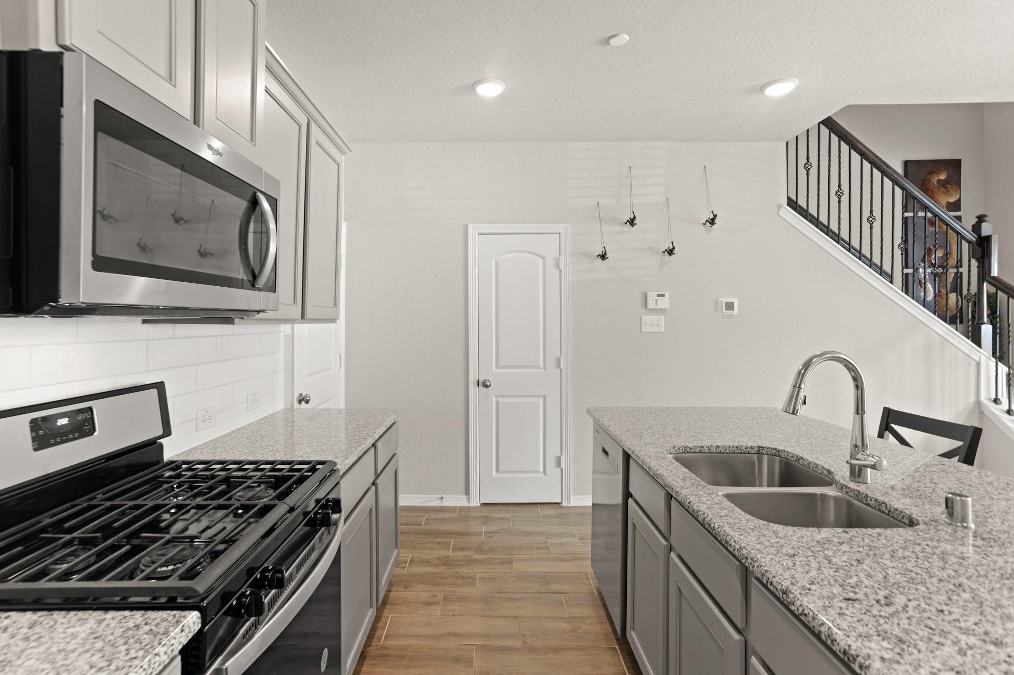 8050 Scanlan Trace