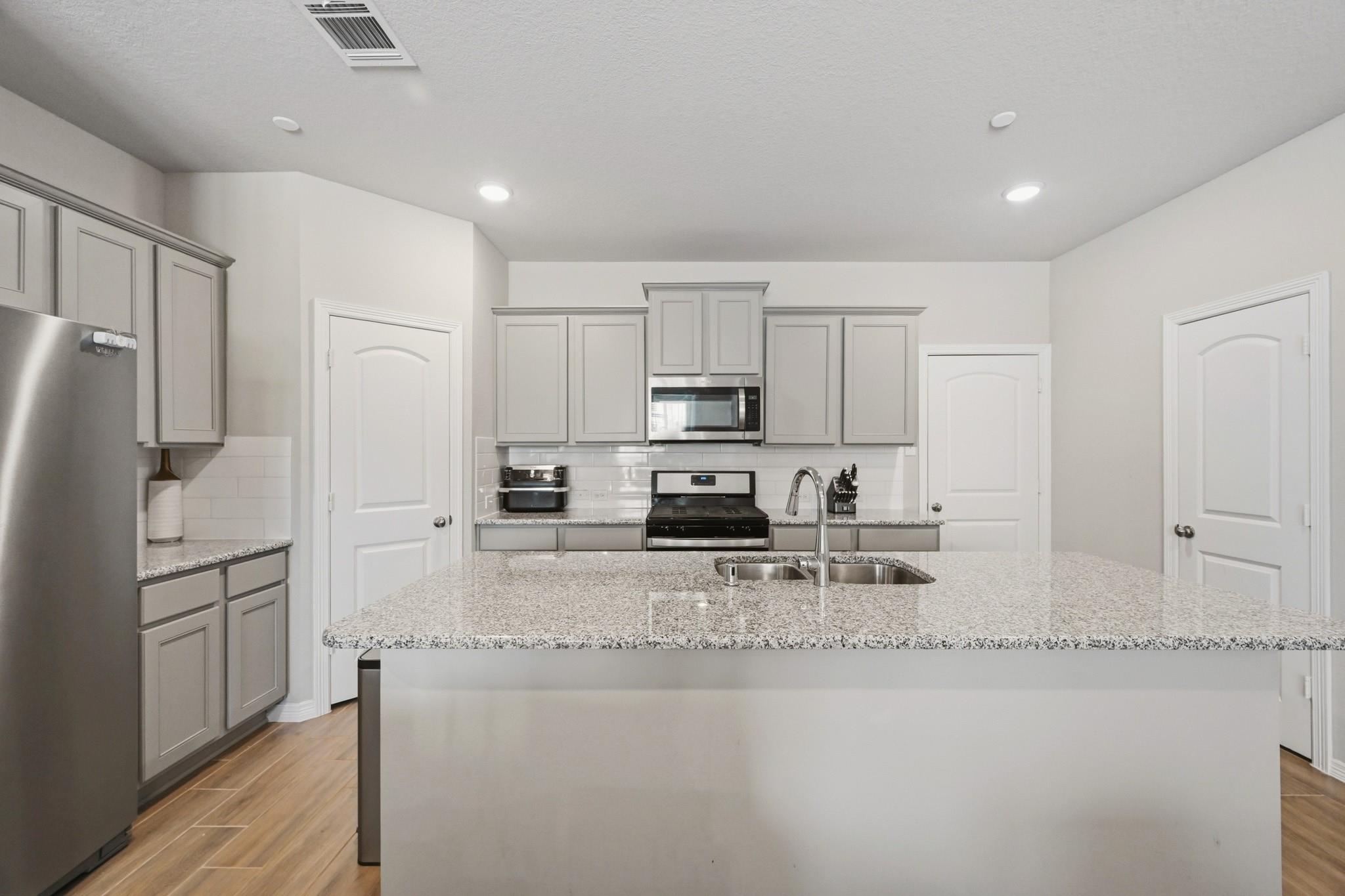 8050 Scanlan Trace