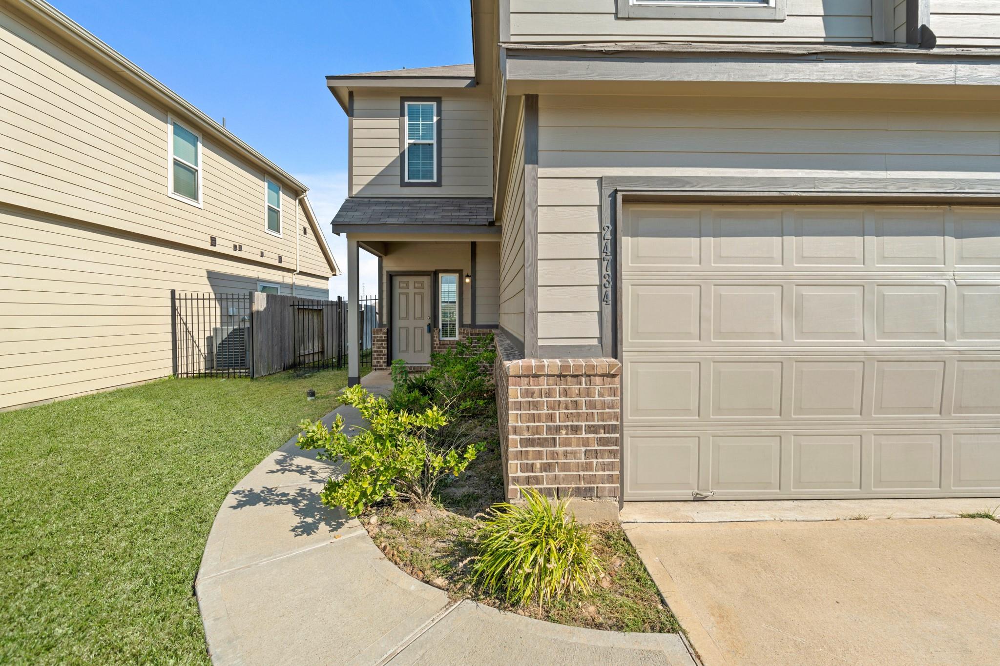 24806 Bastiani Canvas Lane