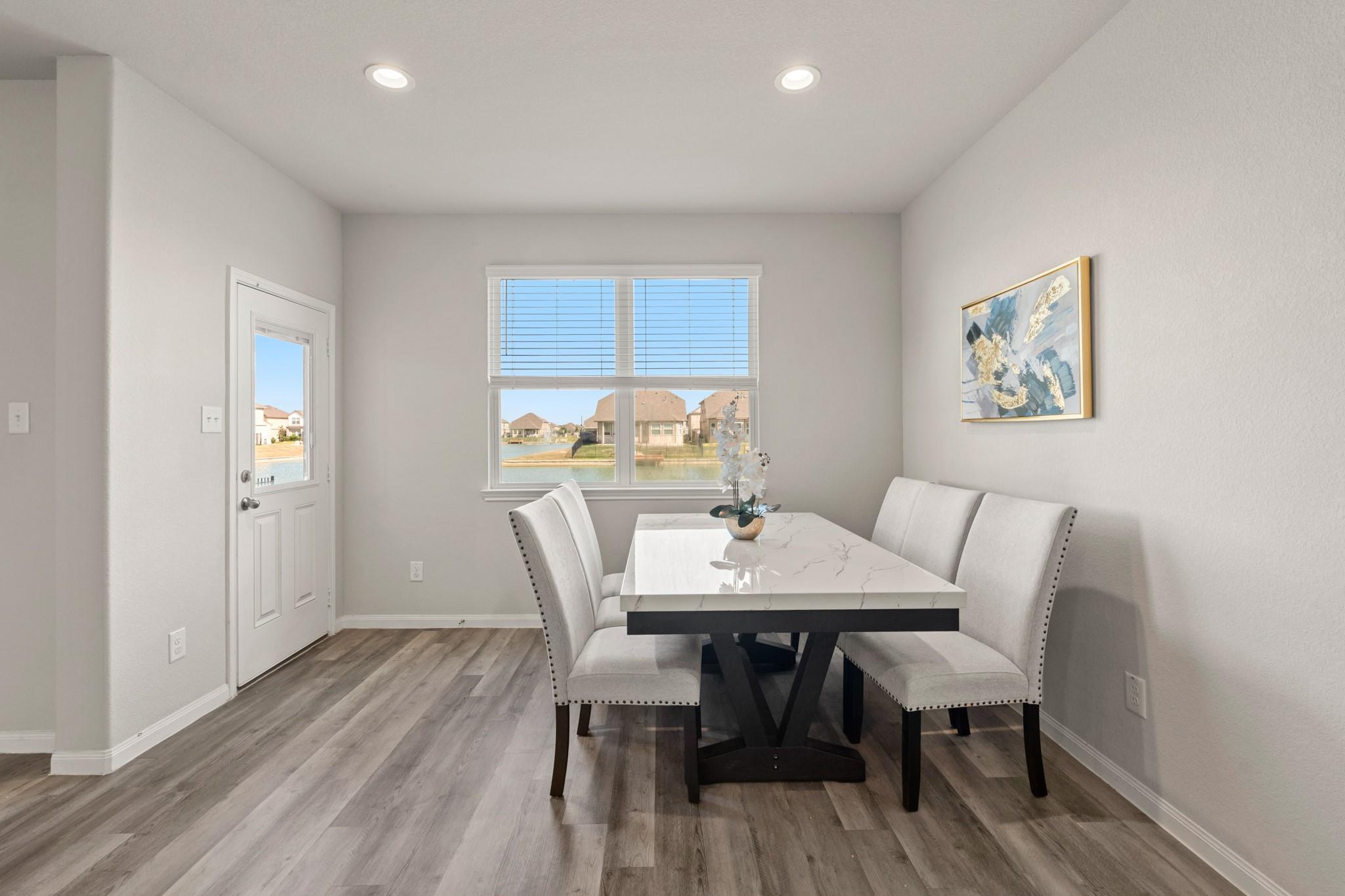 24806 Bastiani Canvas Lane