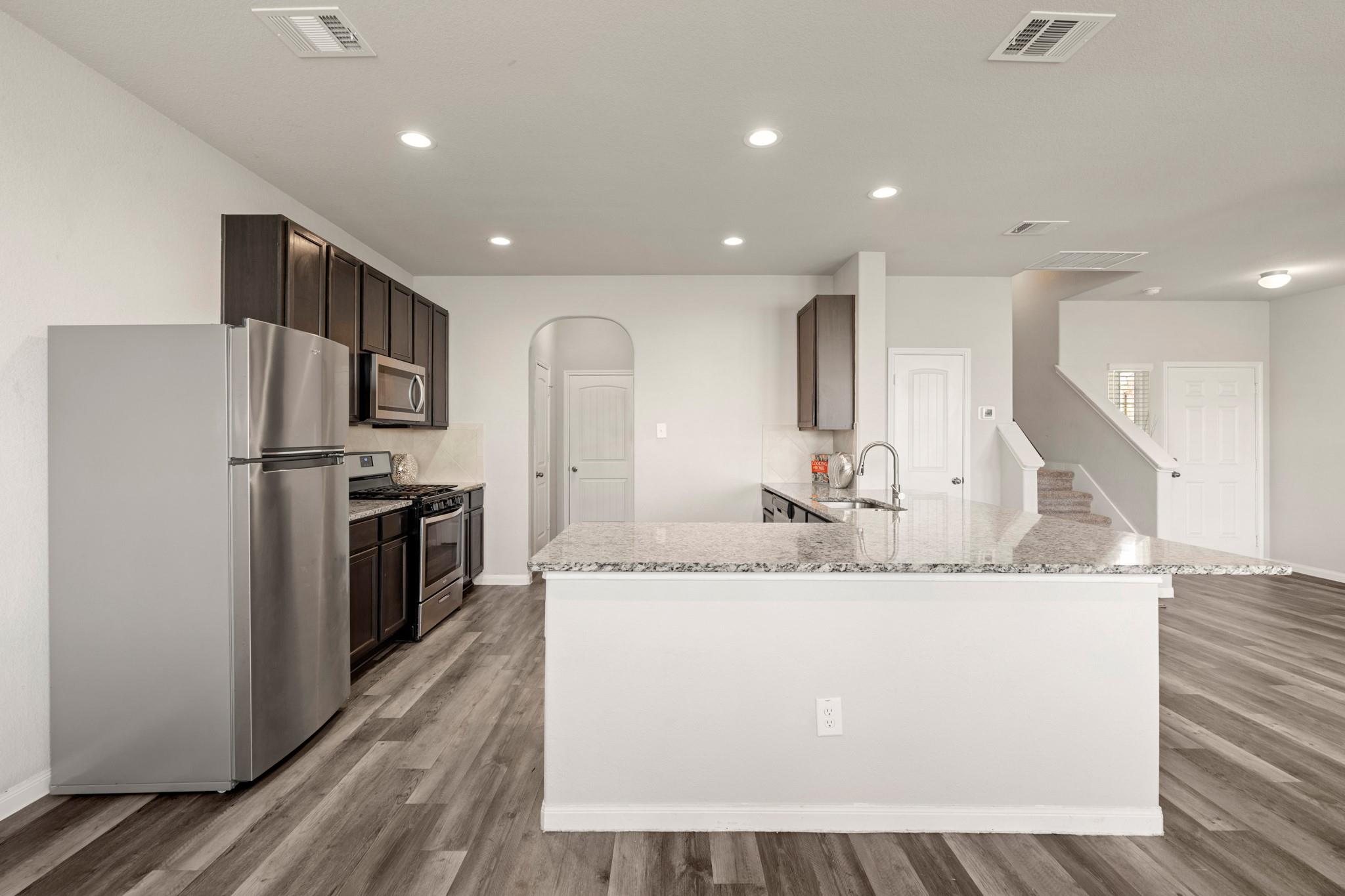 24806 Bastiani Canvas Lane