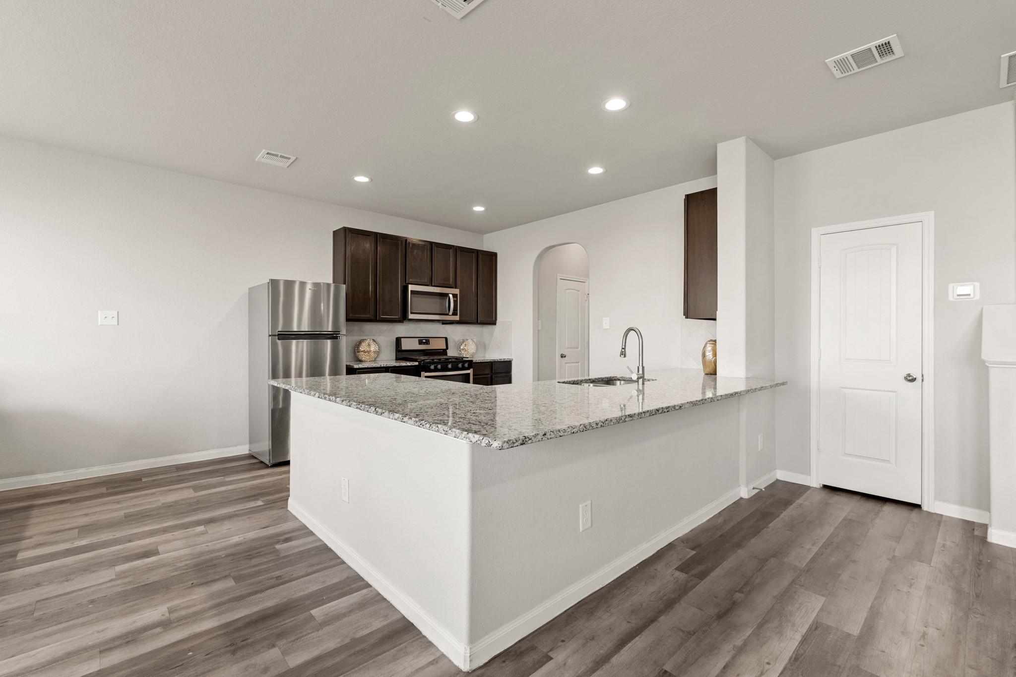 24806 Bastiani Canvas Lane