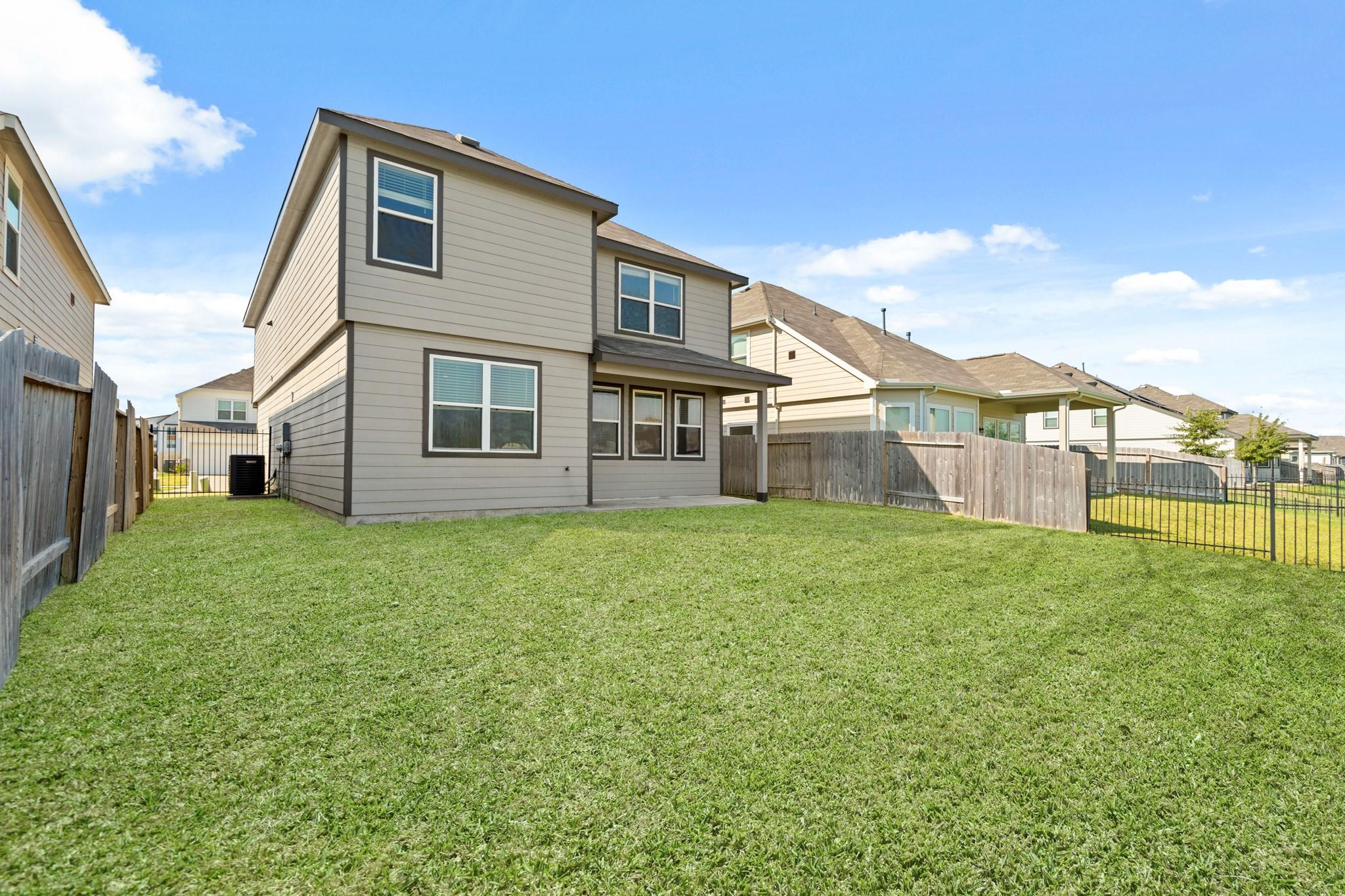 24806 Bastiani Canvas Lane